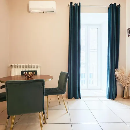 Apartment Vicky's Luxury By Napoliapartments Naples