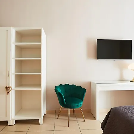 Vicky's Luxury By Napoliapartments *